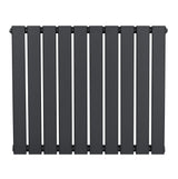 Vlakke panelen radiator in antraciet grijs, 1 kolom, 600 x 700mm, met strakke lijnen en een moderne, minimalistische uitstraling