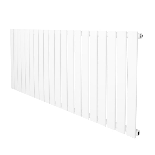 Witte design radiator met vlakke panelen en één kolom, afmetingen 600 x 1400 mm, strak en modern uiterlijk met gladde afwerking