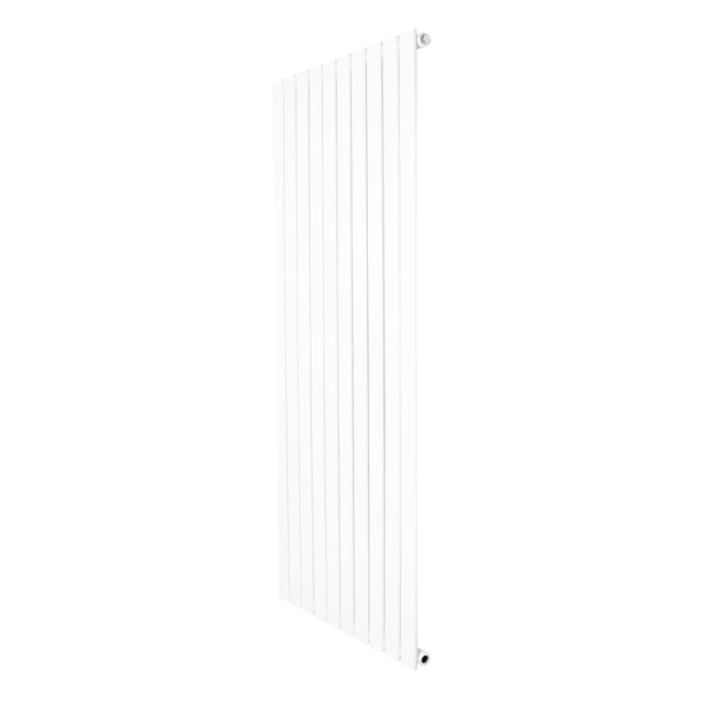 Strakke, witte designradiator met vlakke panelen en één kolom, afmetingen 1600 x 700 mm, ideaal voor moderne interieurs