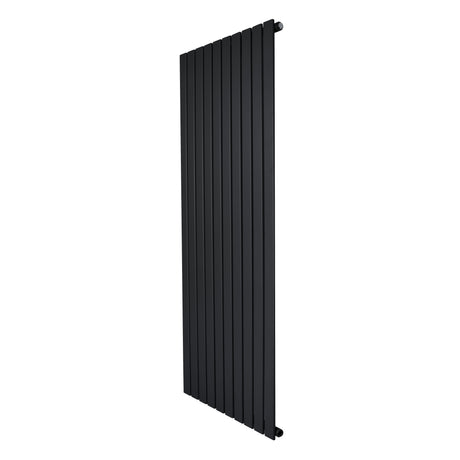 Zwarte designradiator met vlakke panelen, 1 kolom, afmetingen 1600 x 700 mm, strak en modern ontwerp voor elke ruimte