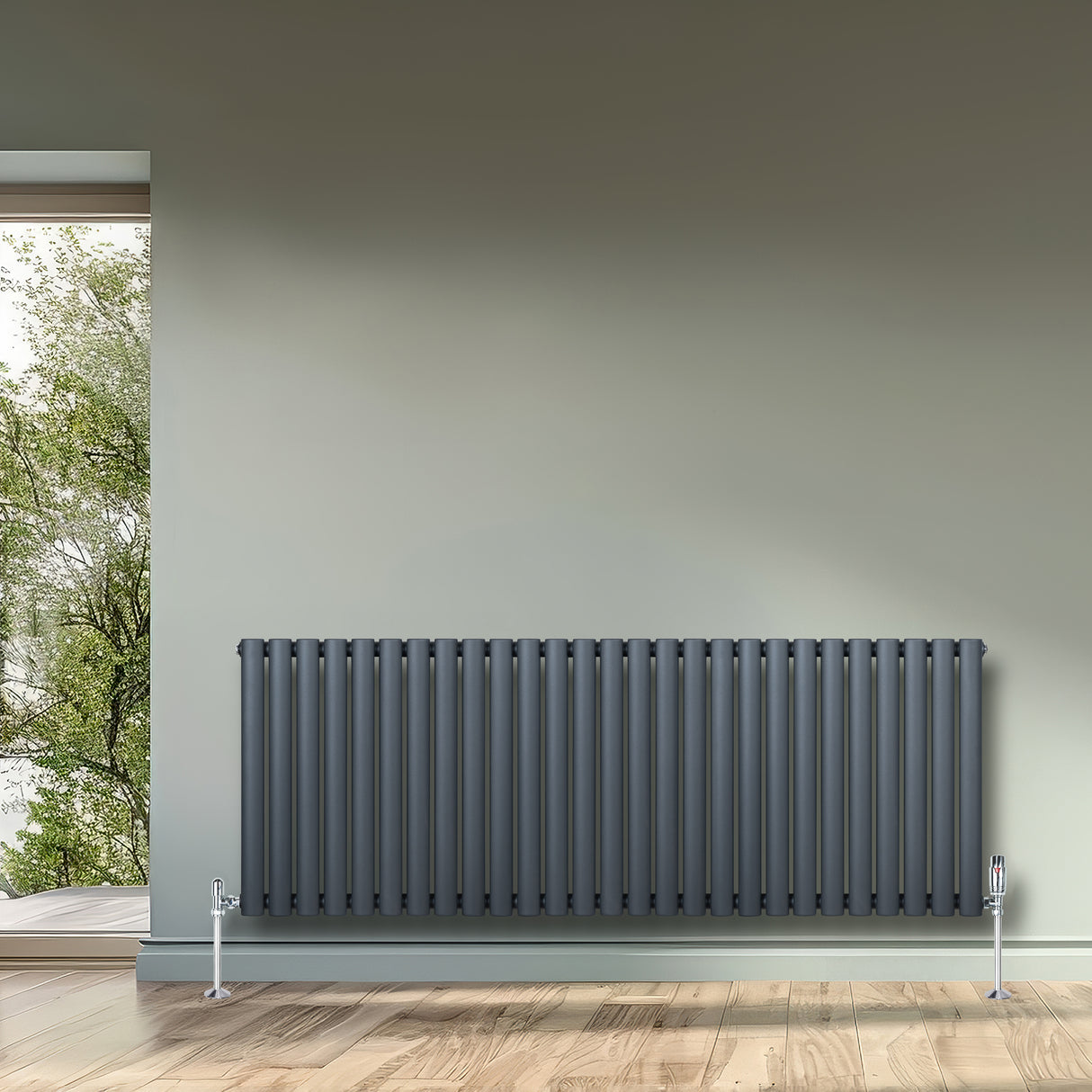 Ovale design radiator in antraciet grijs, 1 kolom, 600 mm x 1620 mm, met een strakke, moderne uitstraling en verticale lamellen