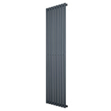 Ovale design radiator in antraciet grijs, 1800 mm x 480 mm, met een slank, modern profiel en een gladde, matte afwerking